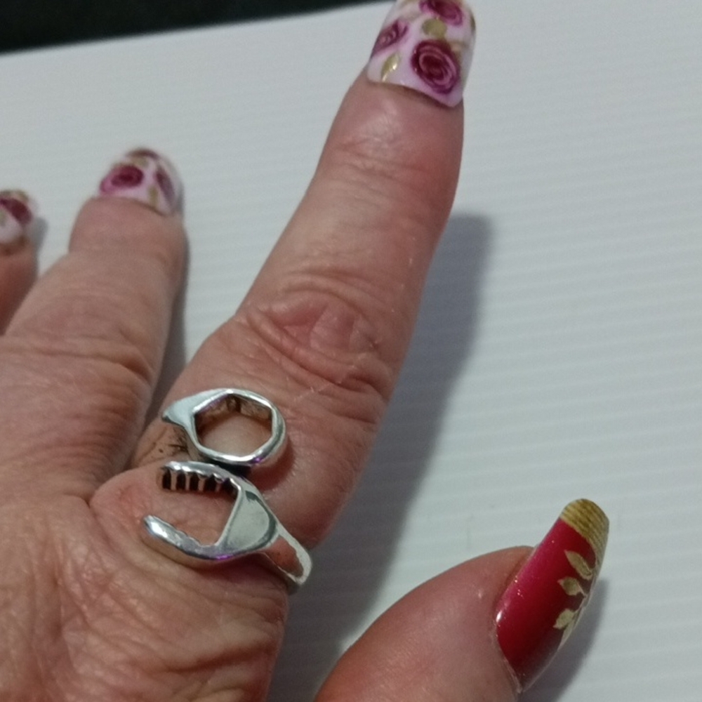 Stainless AdjustableWRENCH Ring